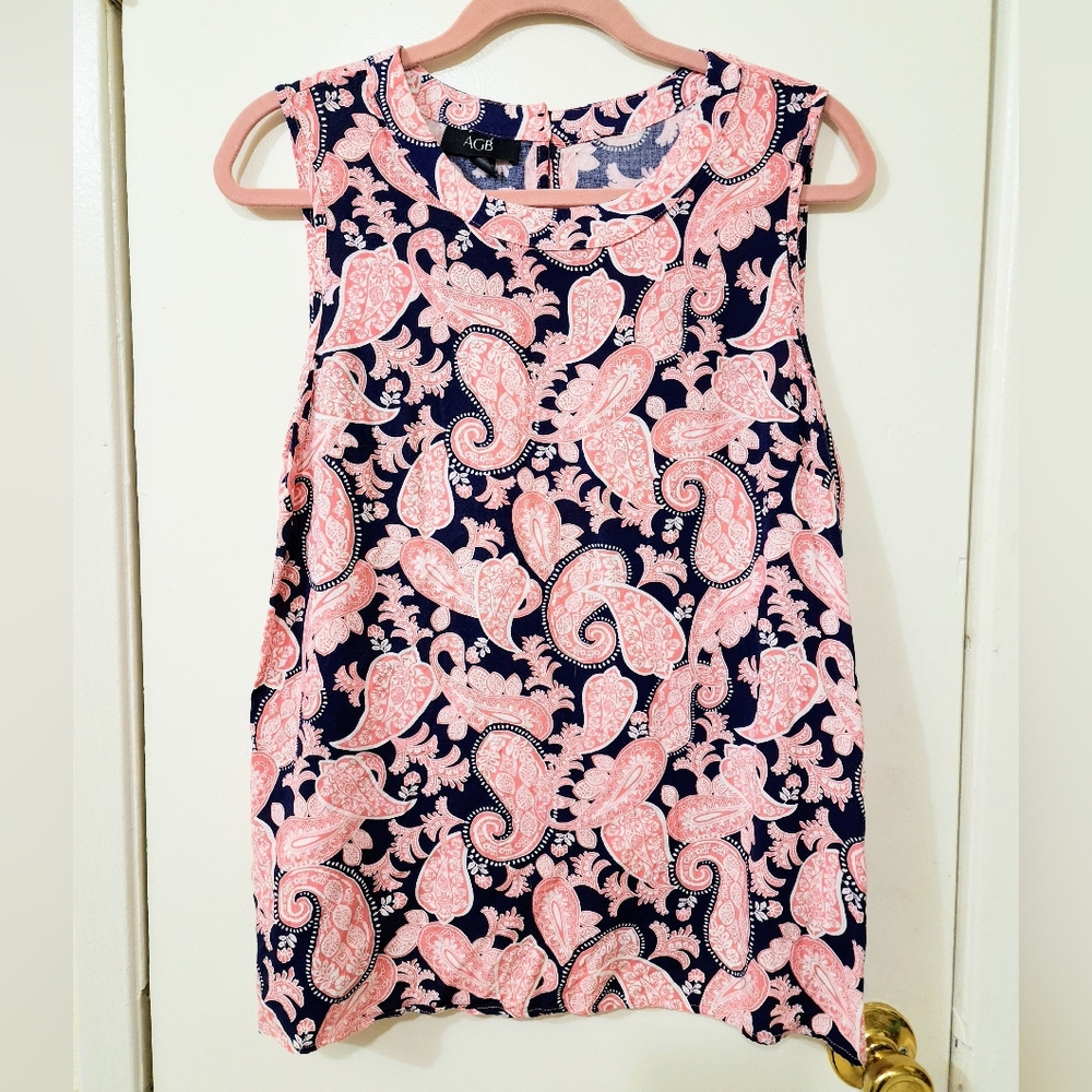 AGB sizeXL Pink & Navy Paisley Print Sleeveless Blouse Button Closure in Back